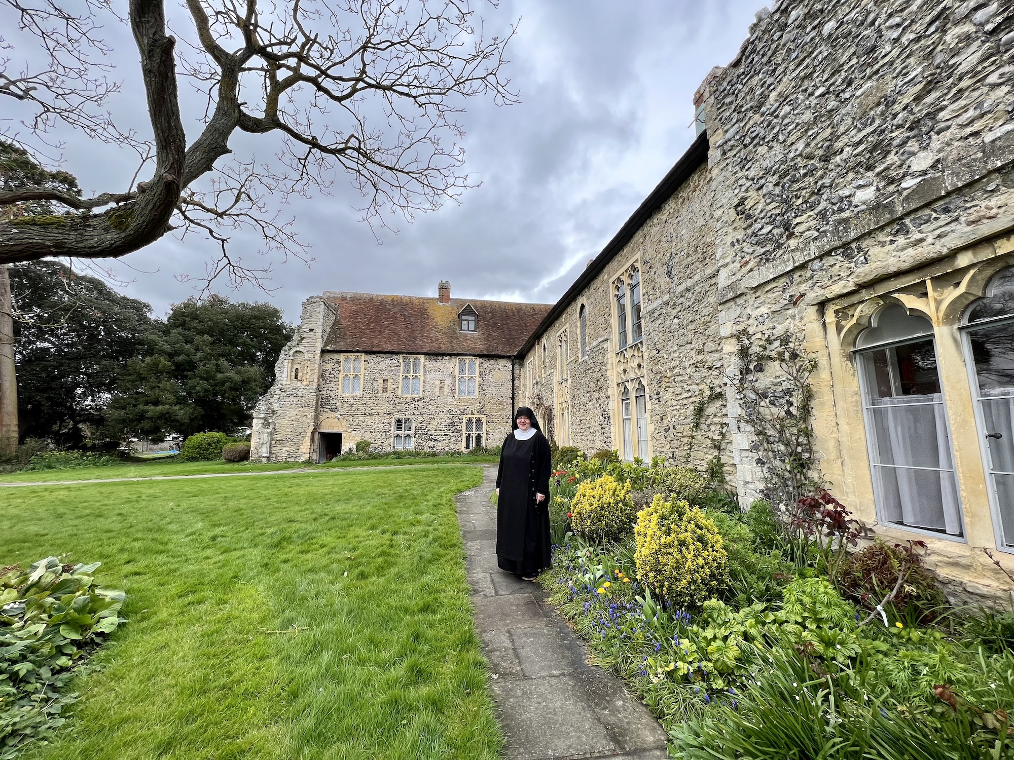 You are currently viewing Minster Abbey: St Mildred’s Priory with the Prioress Mother Nikola